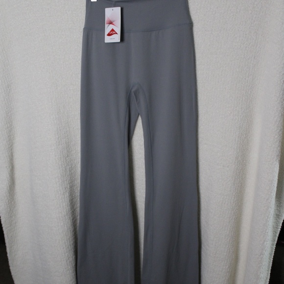 NWT Gray MFD High Waisted Flare Yoga Legging in Sz (M) - Picture 3 of 11